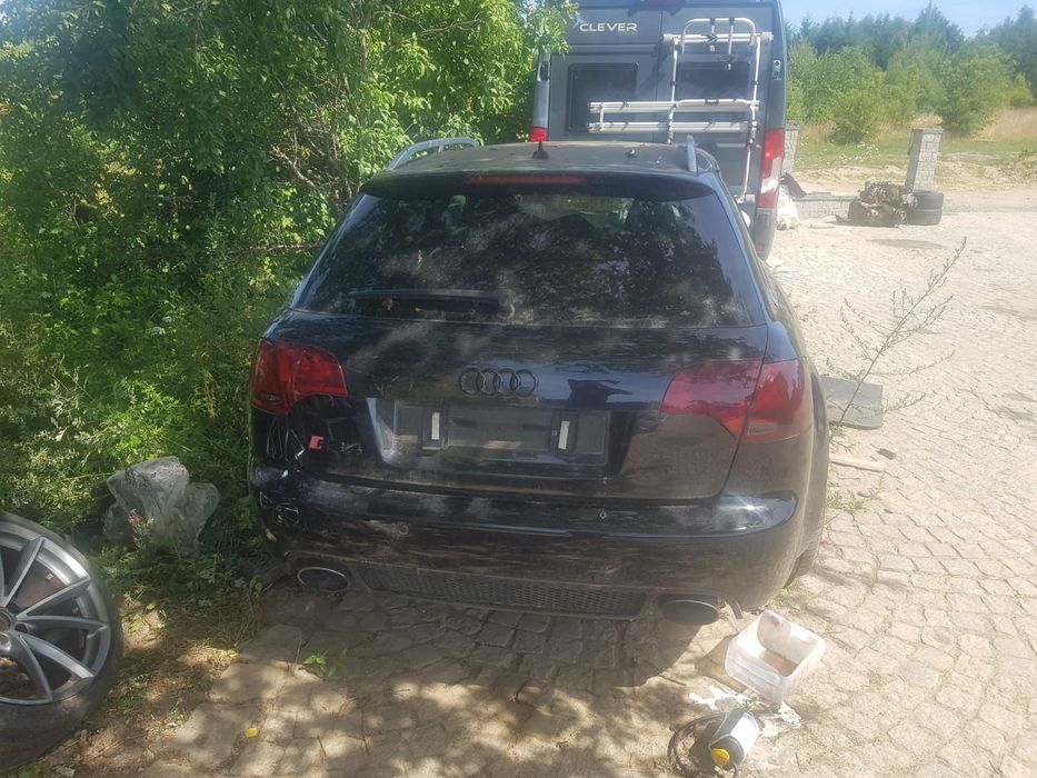 Audi RS4 B7 4.2 lusterko gałka mieszek ćwiartka błotnik dekory listwy relingi wał napędowy most dyfer półoś wahacz podsufitka czarna listwy