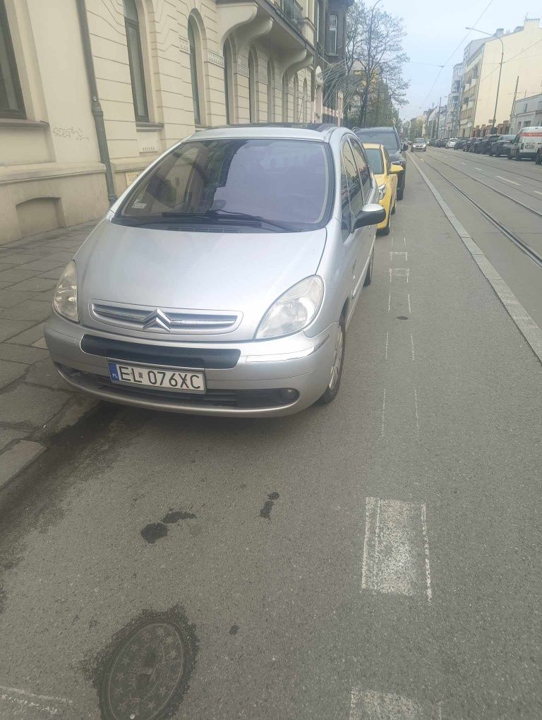 Samochód Citroen Xsara Picasso Lift 2.0hdi rok 2005