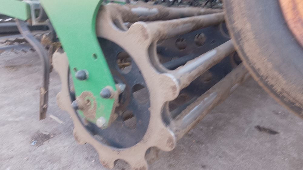 Zestaw uprawowo siewny amazone d8