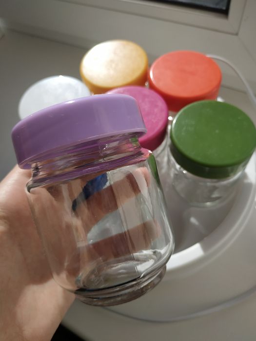 Йогуртниця в ідеальному стані , 7 баночок по 200 мл