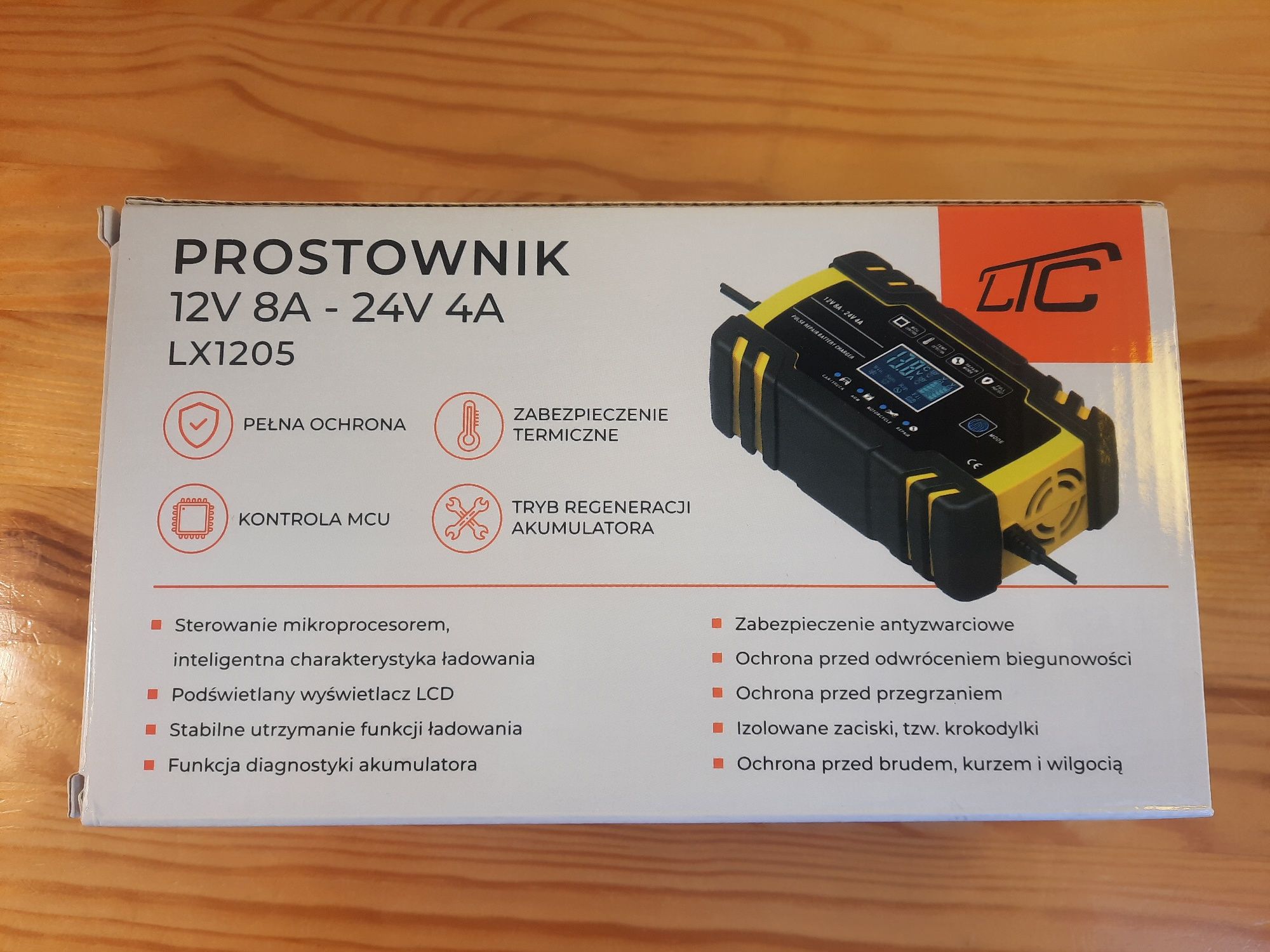 Prostownik samochodowy LTC z funkcją naprawy