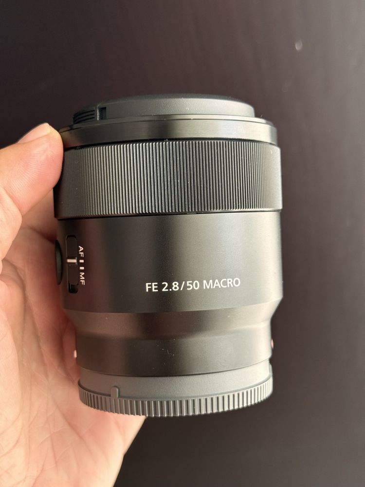 Sony 50mm 2.8 Macro como nova