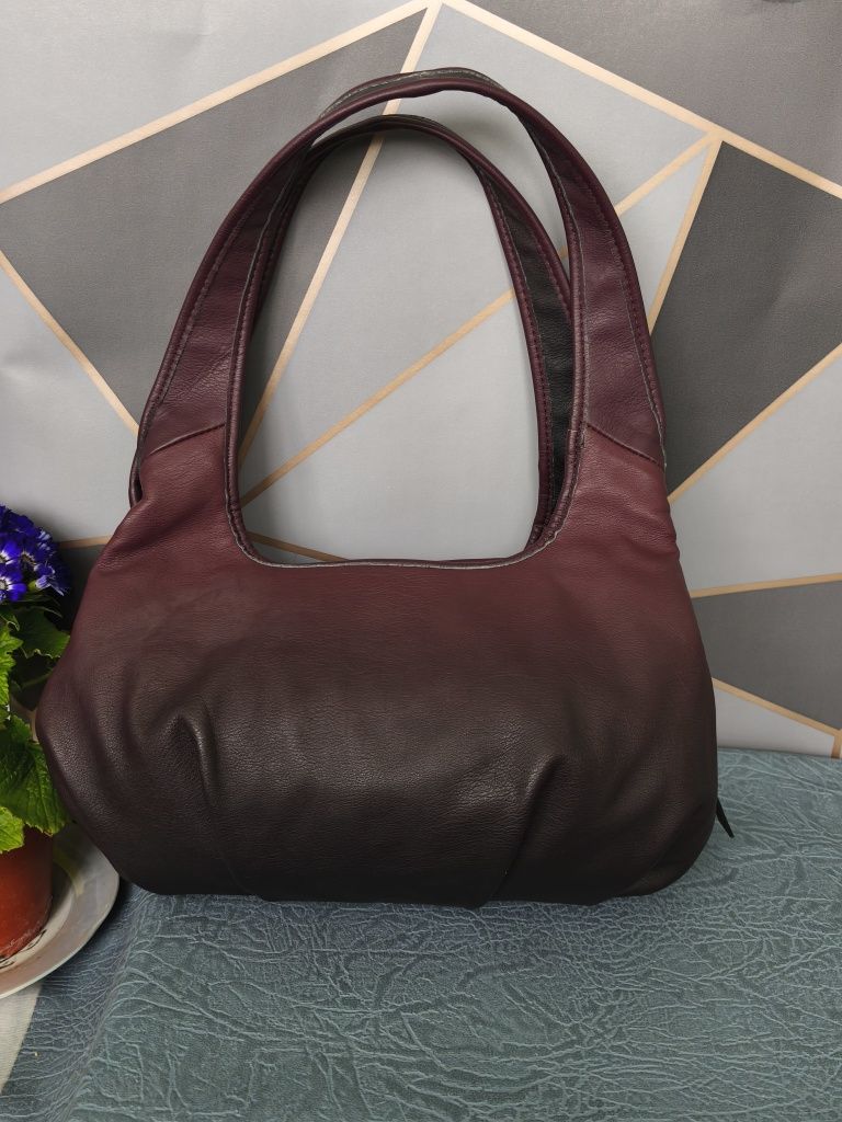 Сумка-саквояж SIMPLY  VERA WANG