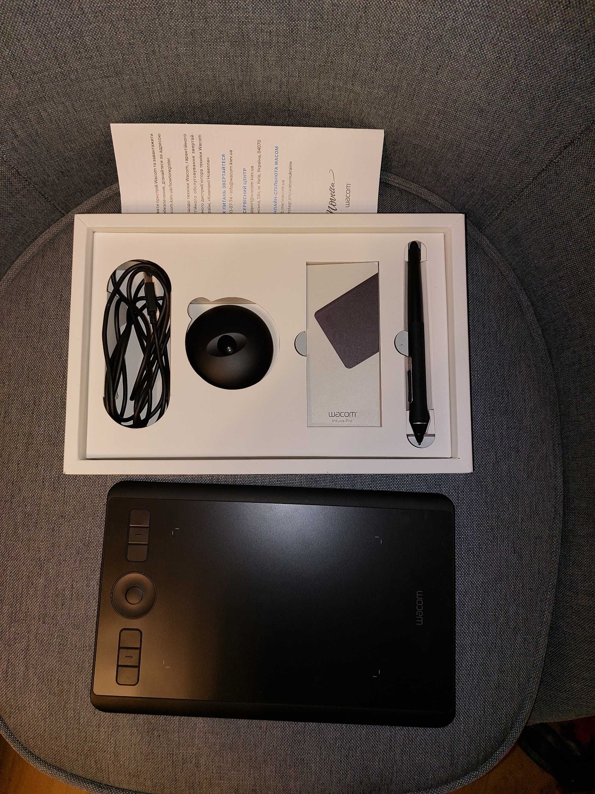 Wacom Intuos Pro розмір S / графічний планшет з пером Pro Pen 2