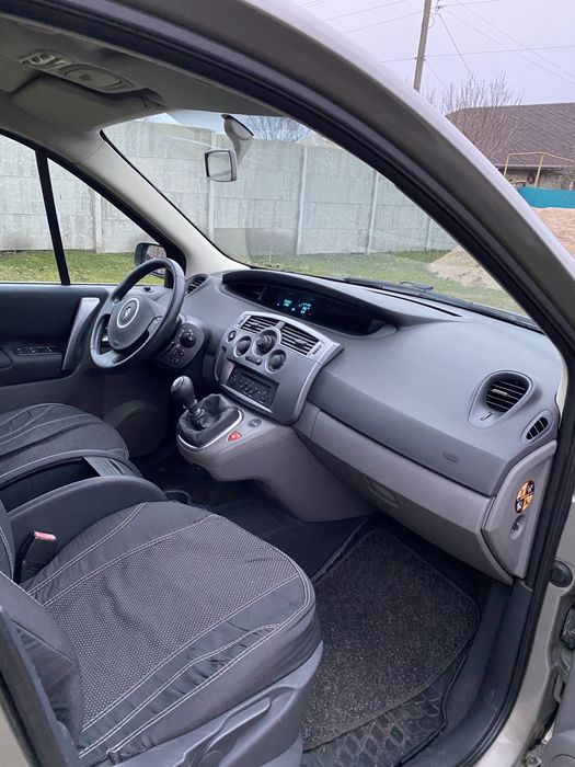 Продам рено сценник