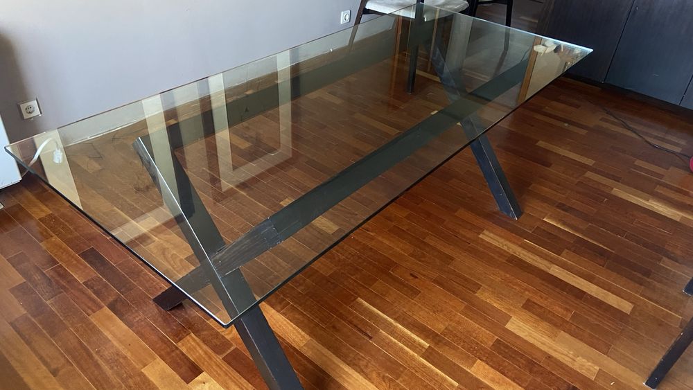 Mesa vidro e madeira