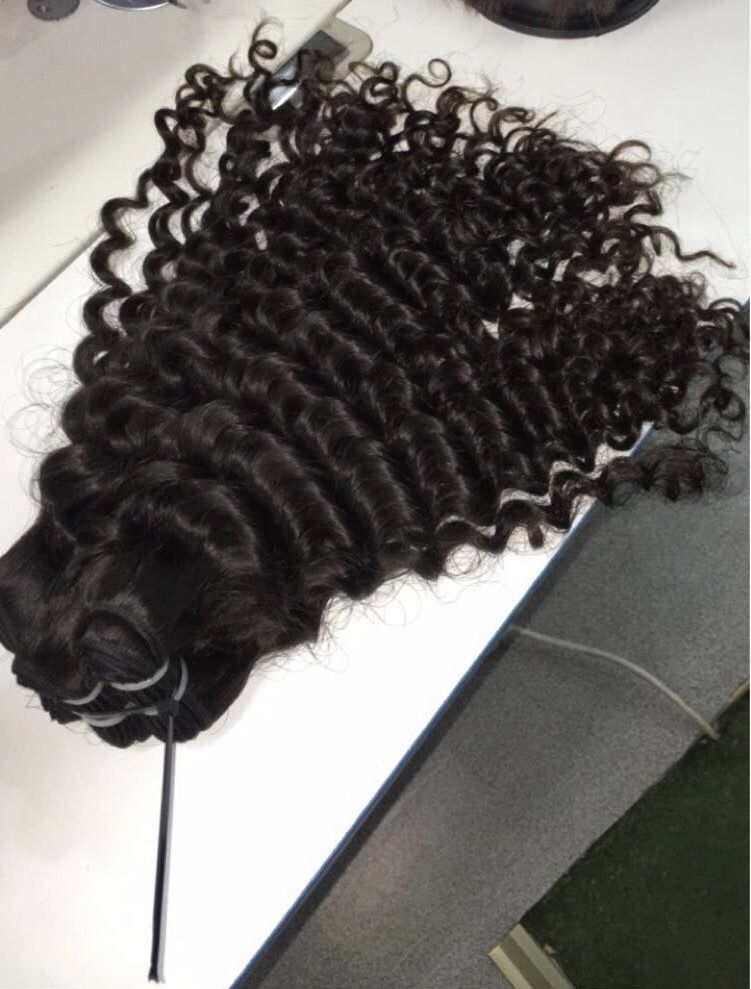Cabelo cacheado 300 gramas 160€