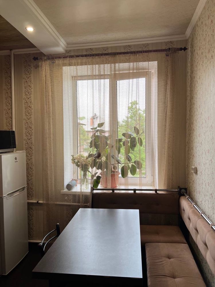 Продаж 2к по вул. Артилеристістів. Карачуни