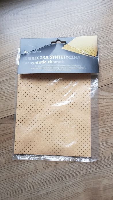Nowa ściereczka syntetyczna z irchy 20x30xm do samochodu