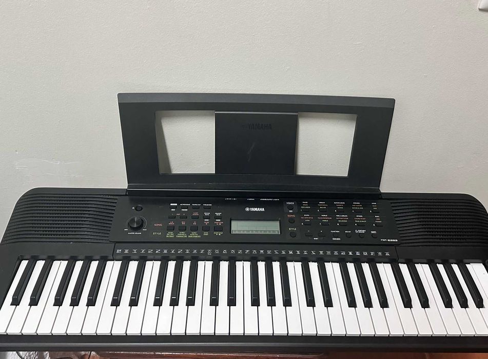 Teclado yamaha PSR-E283