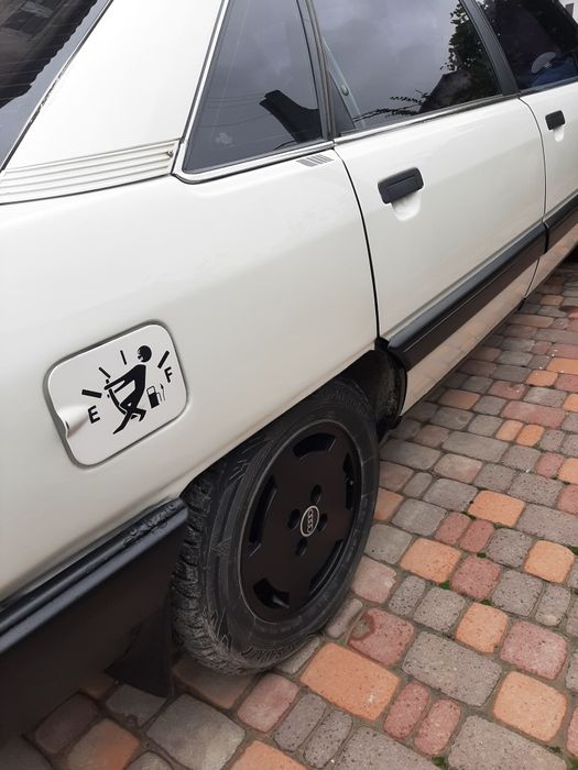 Ауди 100с3  сігара