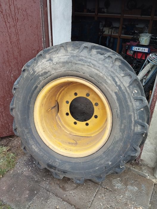 Koło do maszyn budowlanych