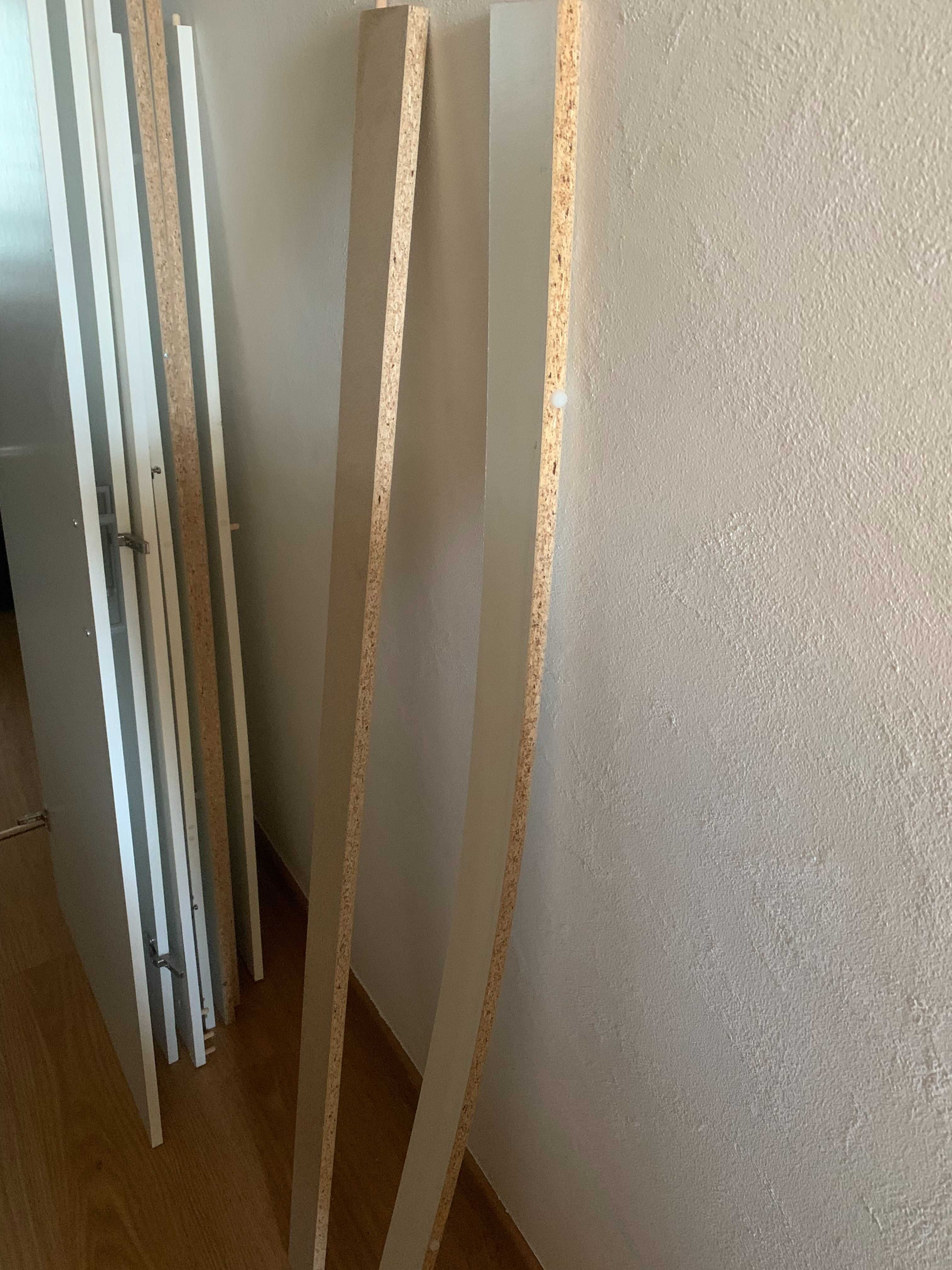 roupeiro KLEPPSTAD Ikea 3 portas