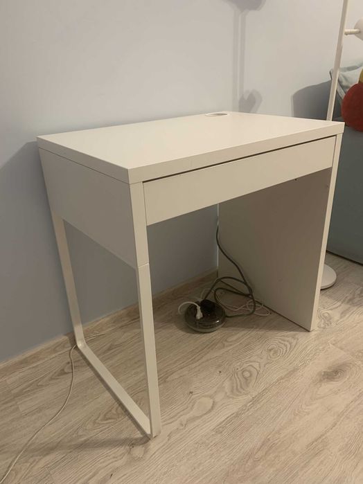 Małe biurko IKEA Micke białe - stan db