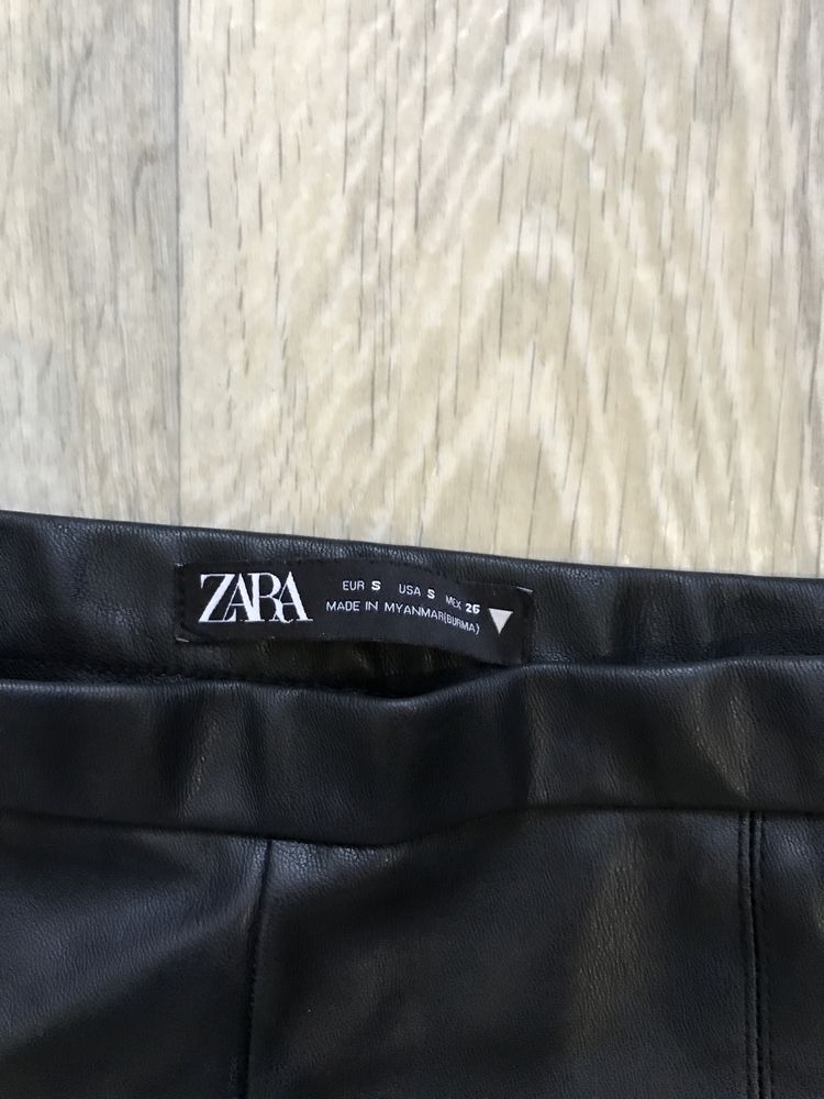 Кожаные штаны zara