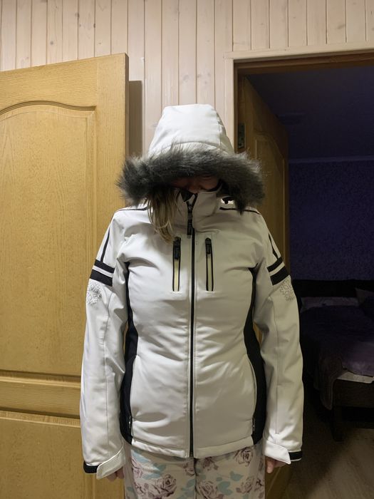 Лижна куртка жіноча.