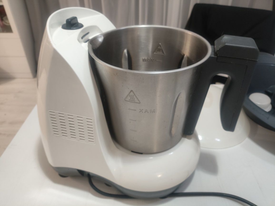 Robot kuchenny wielofunkcyjny Eldom Perfect Mix