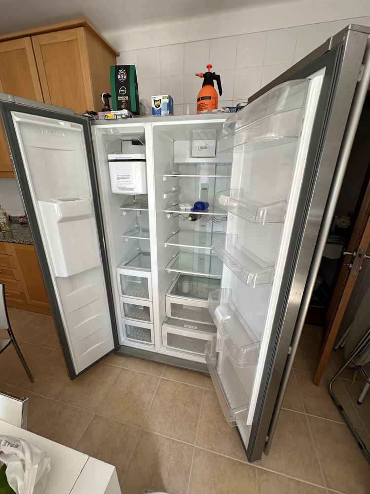 Friforifico americano Side by Side TEKA NF1650VR1