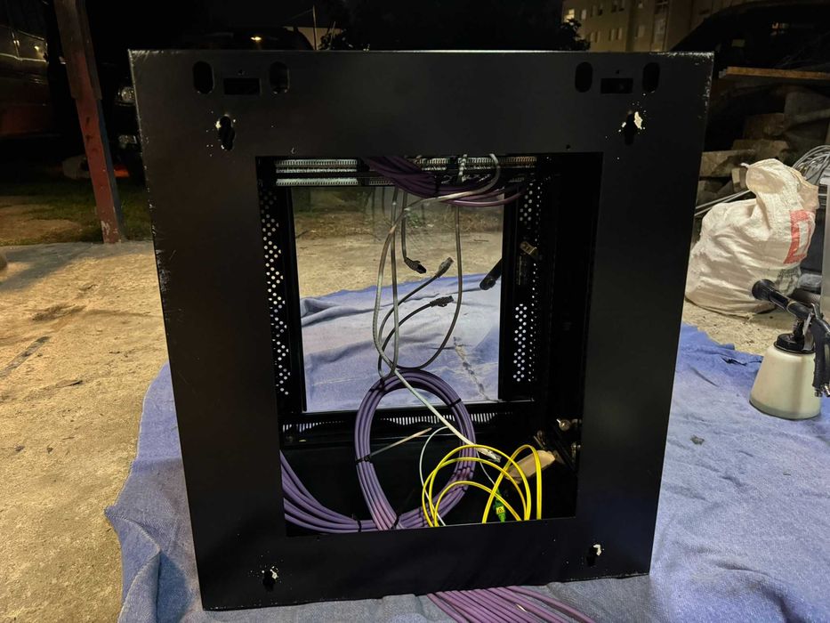 Bastidor SIGNAL 19" Rack (12U 600 mm, suspensão)