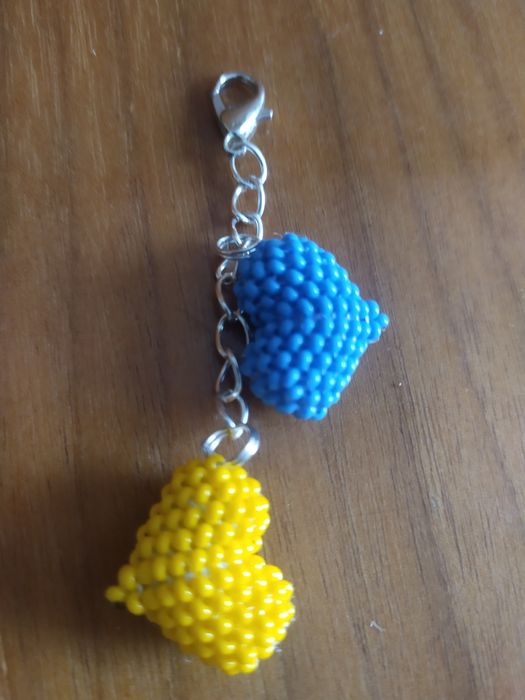 Брелок, підвіска з бісеру.