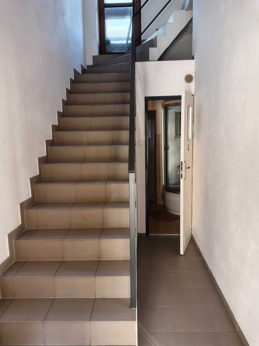 Wynajmę lokal usługowo-handlowy 150m2