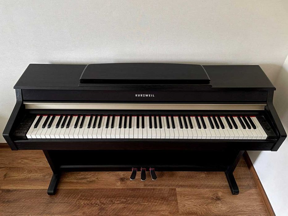 Цифрове піаніно KURZWEIL MP10