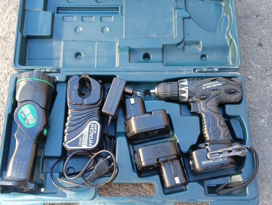 Продам шуруповерт Hitachi