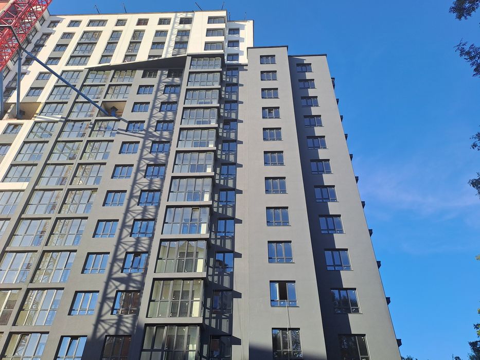 Продаж 2к квартири 61 кв. м на вул. Полковника Данила Нечая