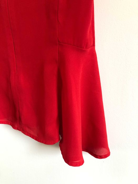 Bluzka Mohito zwiewna 36 asymetryczna letnia czerwona baskinka