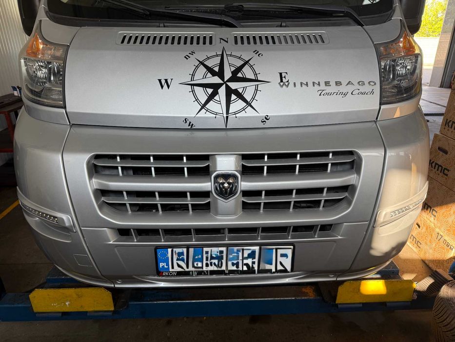 Ram Dodge Promaster grill atrapa
