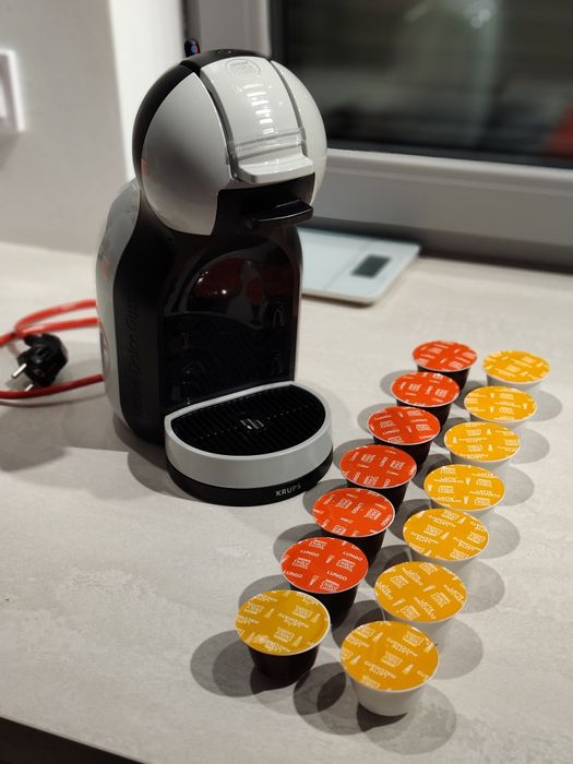 Ekspres kapsułkowy Nescafe Dolce Gusto Krups + kapsułki