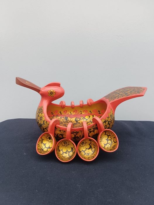 Утница деревянная Хохлома.