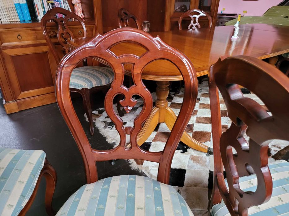 Cadeiras de sala - Bom estado geral - Valor unitário