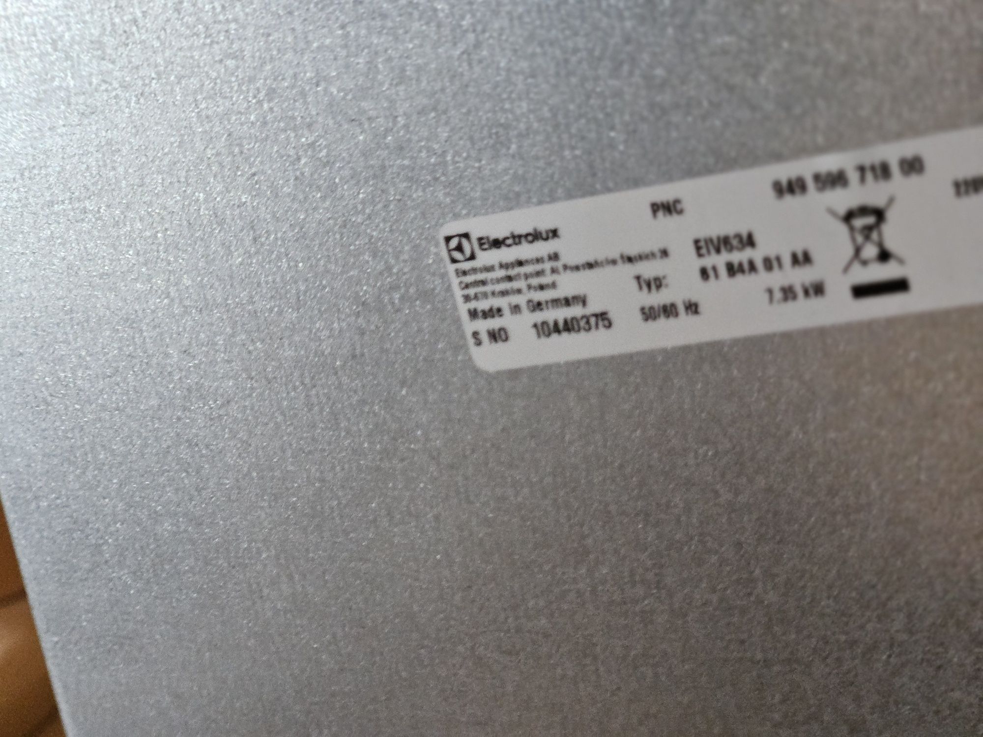 Płyta indukcyjna elektrolux eiv 634 uszkodzona