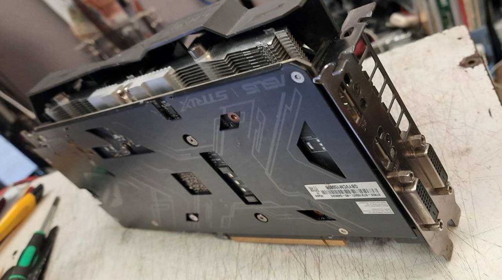 Видеокарта ASUS Strix GTX 1050 Ti
