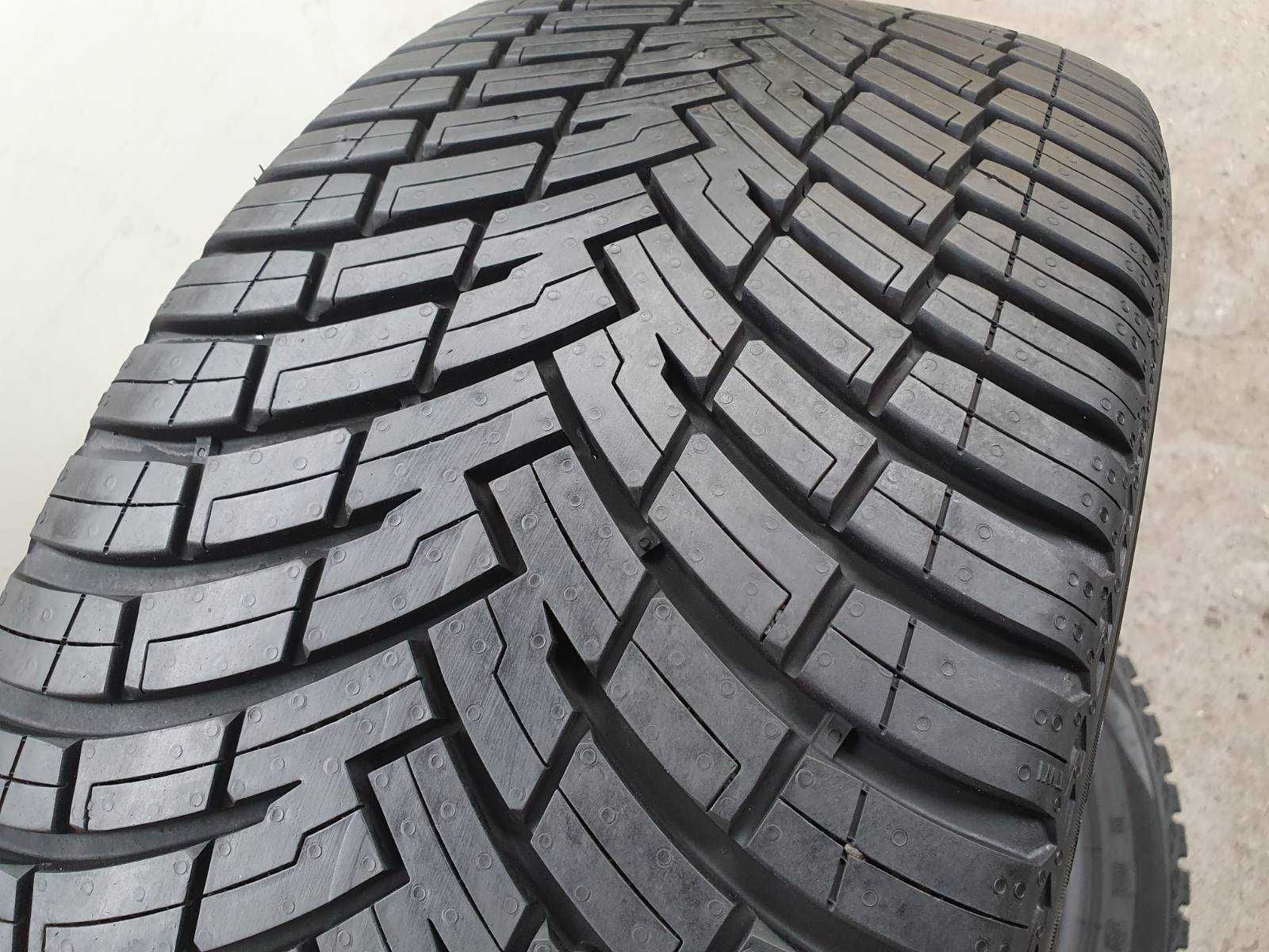 2x  Pirelli All season SF2 245/45r19  7,7mm 2023r