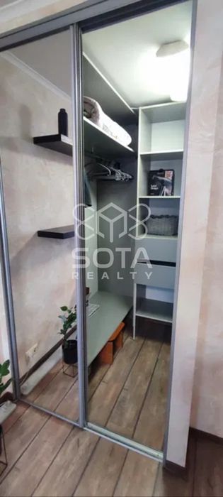 Затишна 1к квартира, вул. Ентузіастів 27, Русанівка