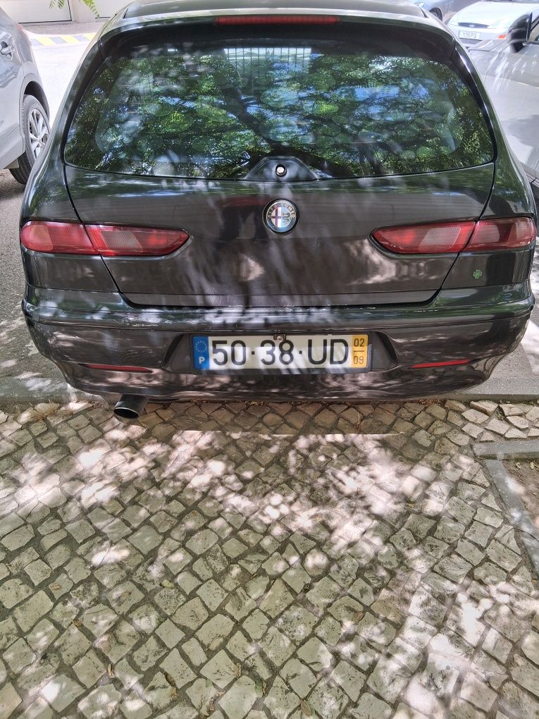 Alfa Romeo 156 sportwagon 1.9JTD avariado