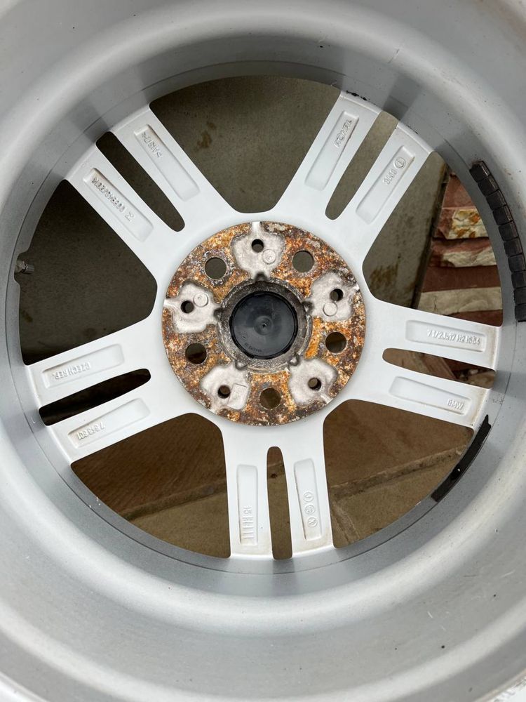 Диски з шинами BMW M r17 205/55
