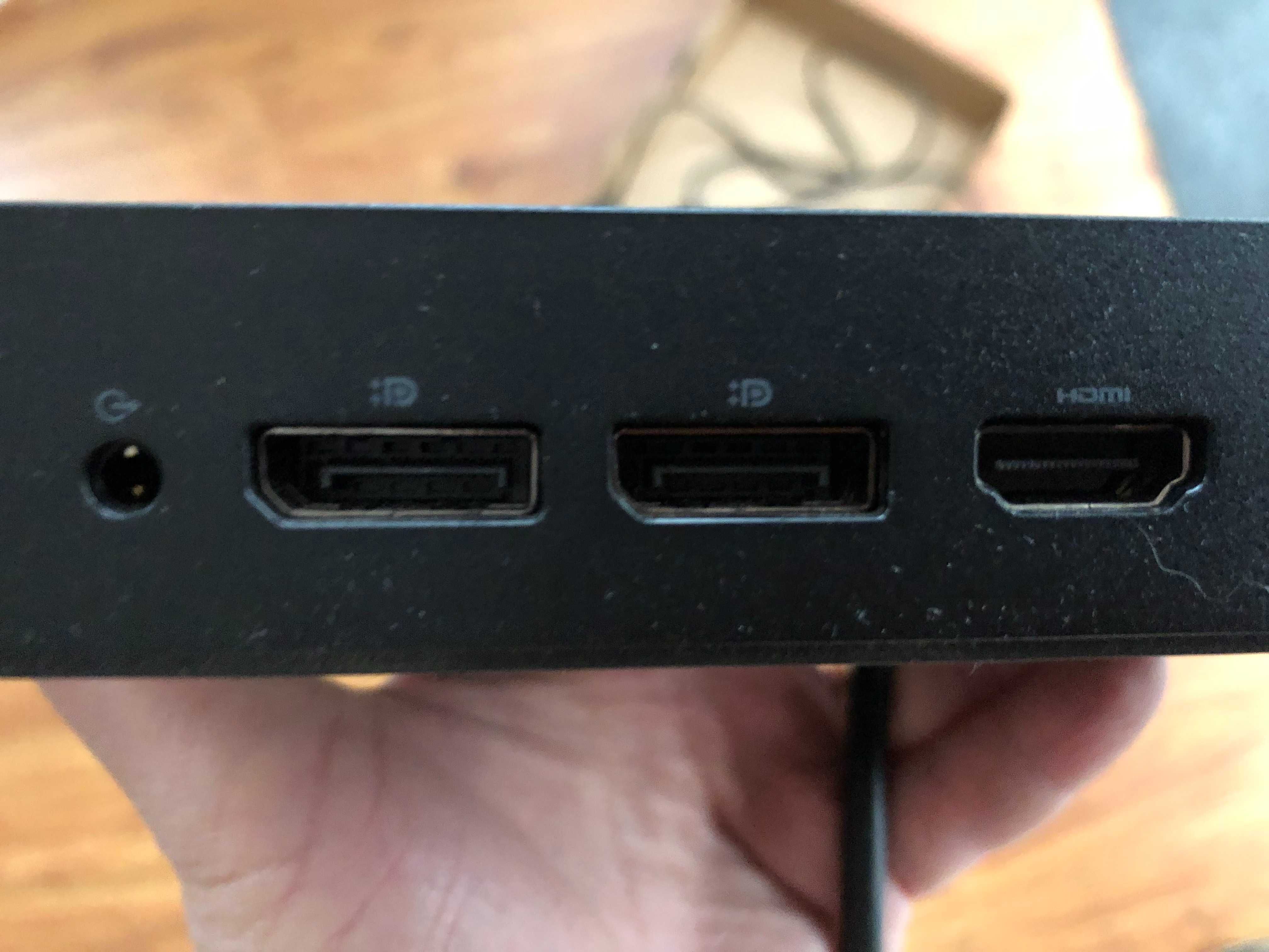 Stacja dokująca Dell WD19 z zasilaczem 130W