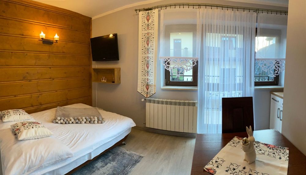 Wolne miejsca    300 m od dworca