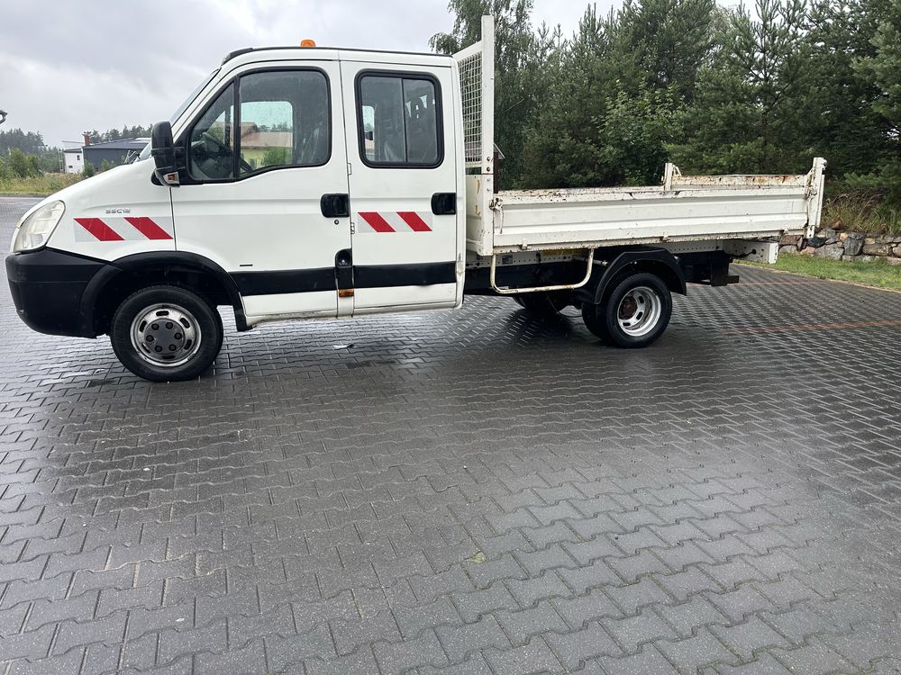 Iveco Daily 35c12 do 3,5 t wywrotka doka hak Bliźniaki
