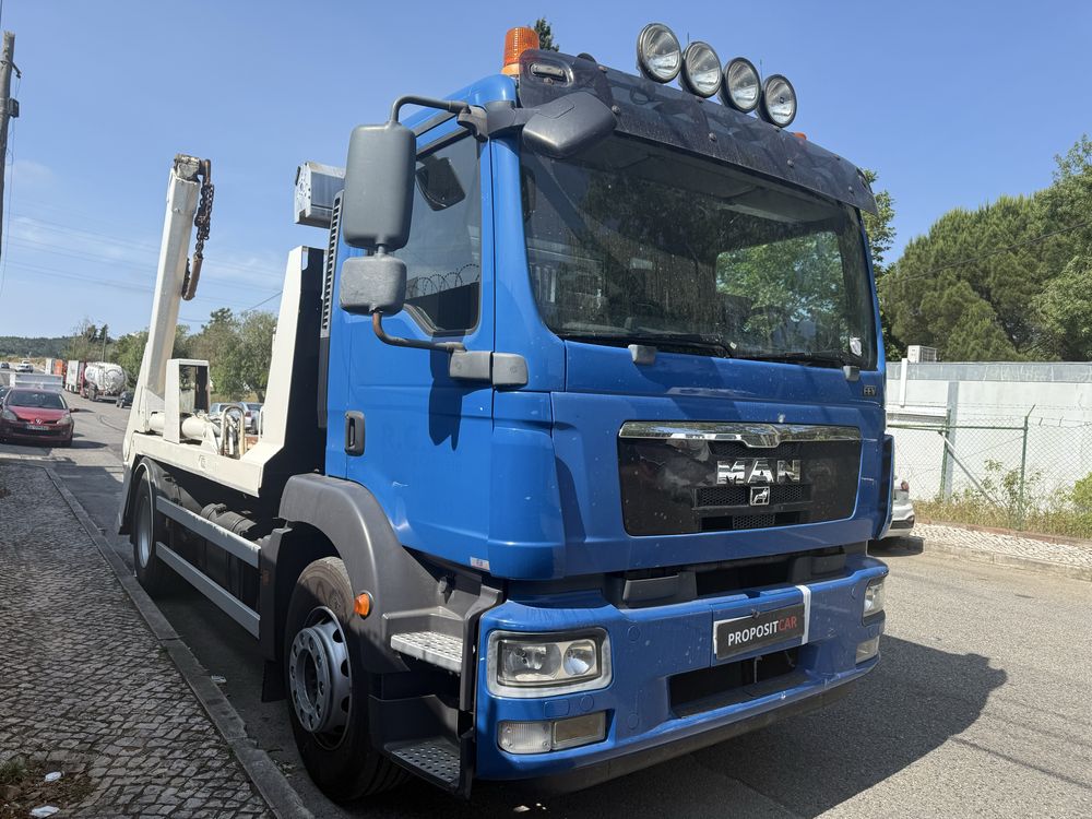 MAN TGM 18.340 P/CONTENTORES IMPECÁVEL APENAS 600.000km #OPORTUNIDADE#