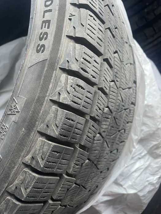 Шини зимові комплект