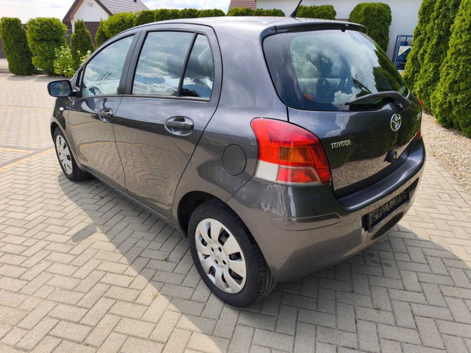 Toyota Yaris Jeden Właściciel Bezwypadkowy Z Niemiec