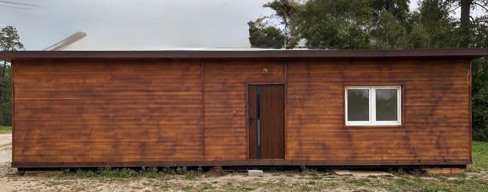 Mobilny dom całoroczny na bazie kontenera morskiego