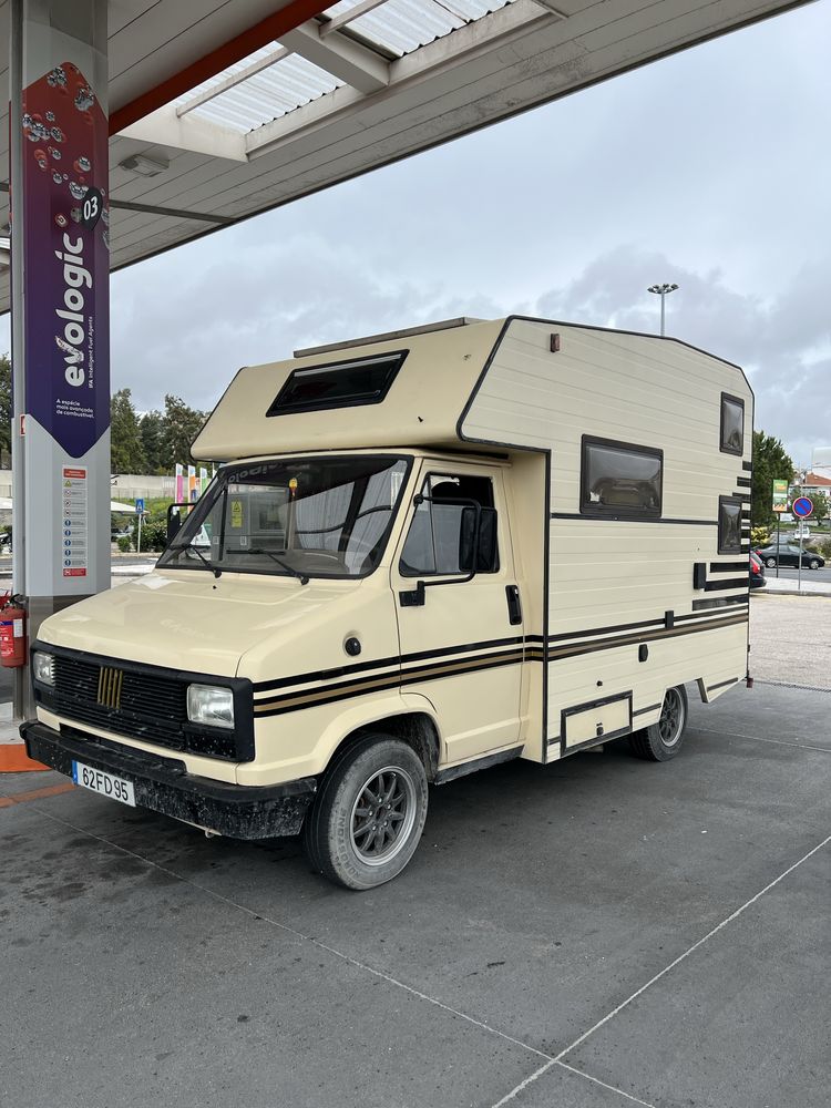 Autocaravana - fiat ducato 2.5D curta 5.20M - 5 pessoas