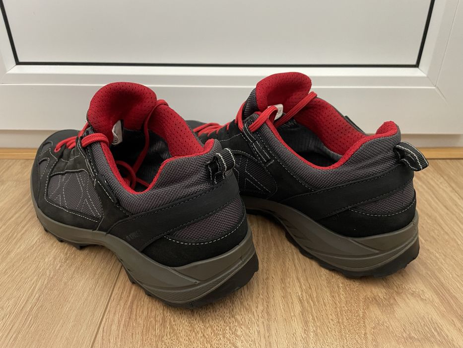 Продам трекінгові кросівки McKinley 41 розмір