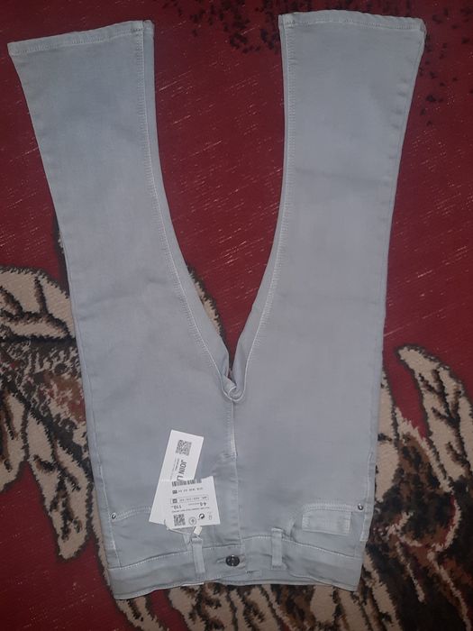 Джинсы клёш Zara