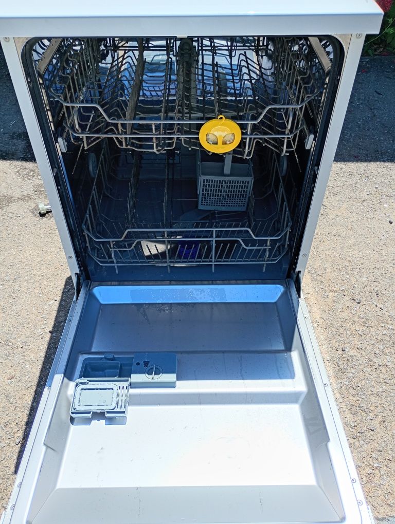 Máquina de lavar loiça SEMI-NOVA com entrega e garantia